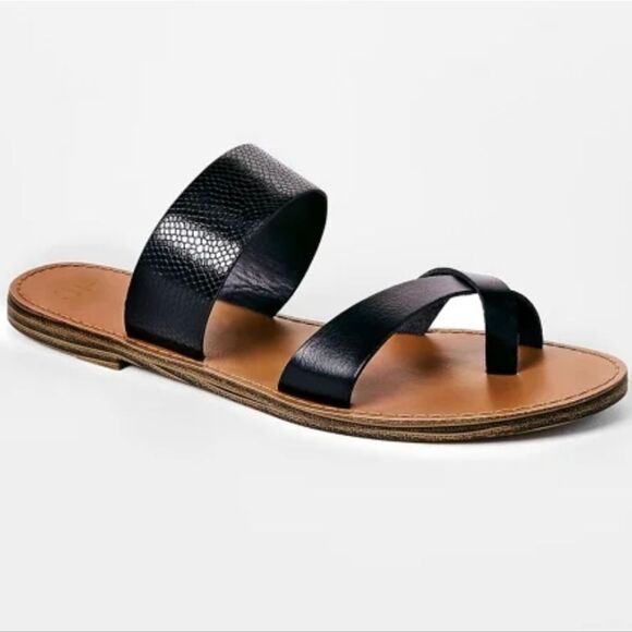 Just Fab Cloey Flat Sandals - Picture 5 of 7